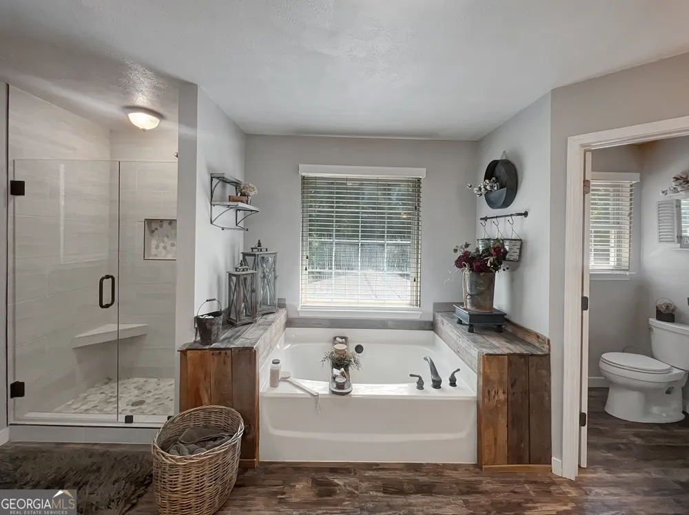 385 Minix RD Sharpsburg, GA 30277