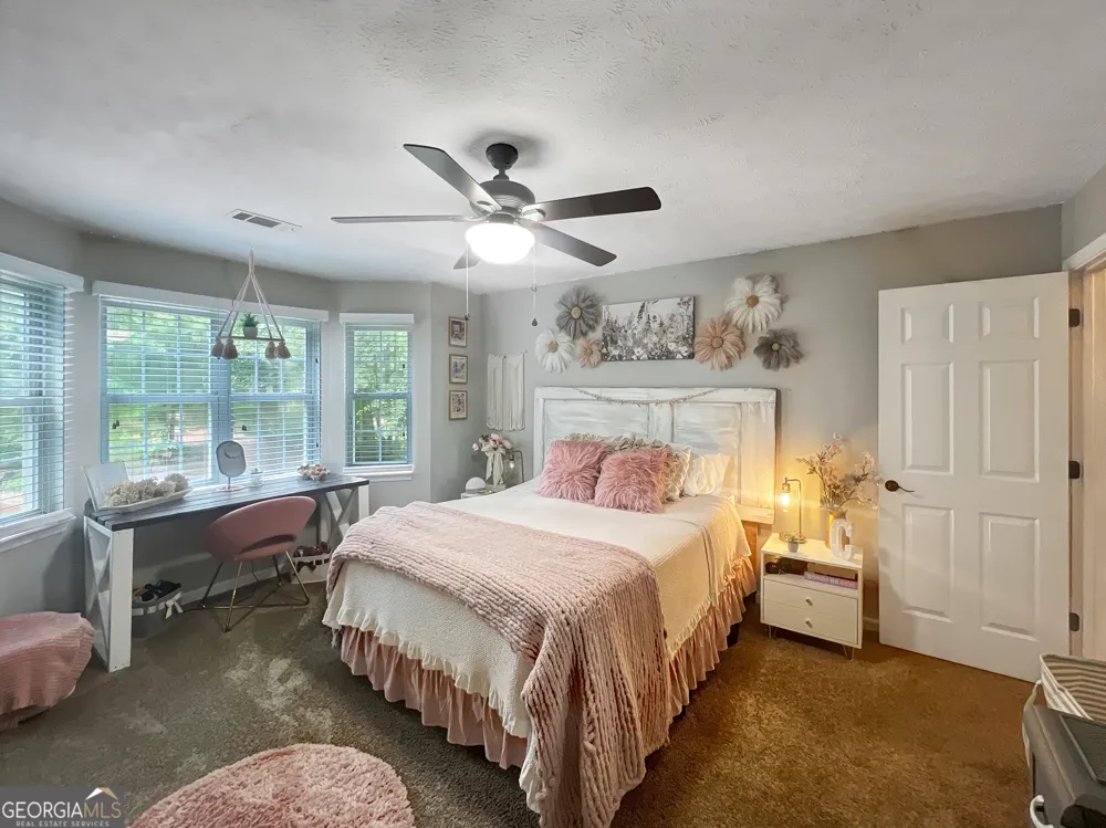 385 Minix RD Sharpsburg, GA 30277