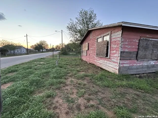 111 SW LANE ST Cotulla, TX 78014
