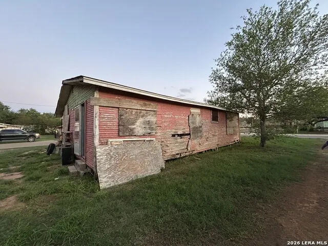 111 SW LANE ST Cotulla, TX 78014