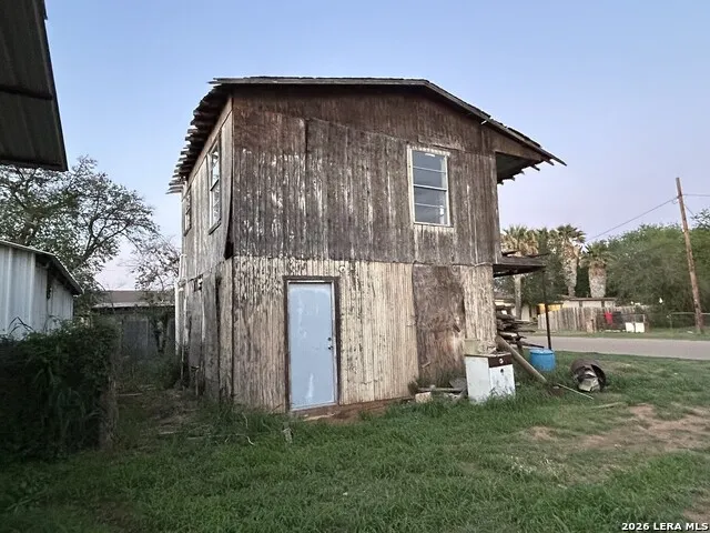 111 SW LANE ST Cotulla, TX 78014