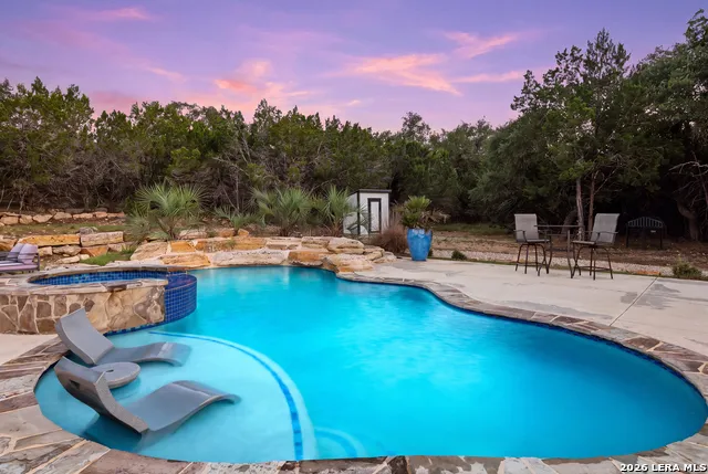 1101 Montecito Bulverde, TX 78163