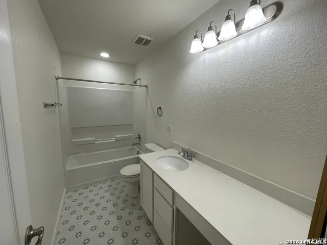 7746 Heavenly Arbor San Antonio, TX 78254