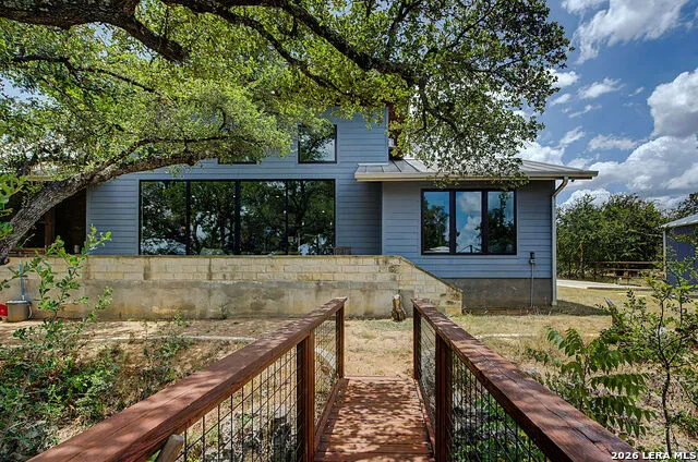 172 BLUFF TRL Dripping Springs, TX 78620
