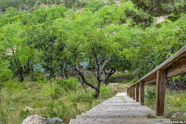 172 BLUFF TRL Dripping Springs, TX 78620
