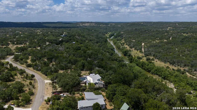 172 BLUFF TRL Dripping Springs, TX 78620