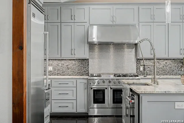 172 BLUFF TRL Dripping Springs, TX 78620