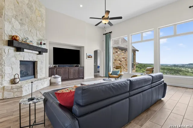 8035 VANITY HL San Antonio, TX 78256
