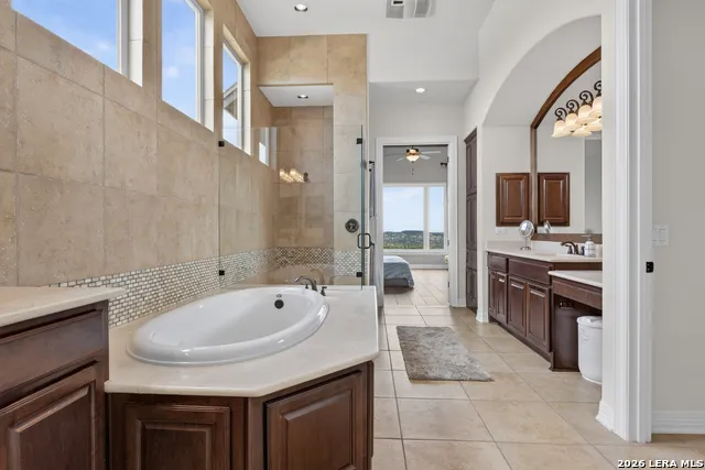 8035 VANITY HL San Antonio, TX 78256