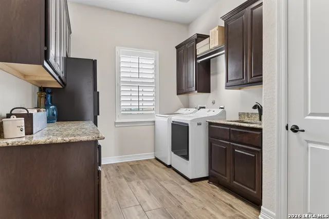 8035 VANITY HL San Antonio, TX 78256