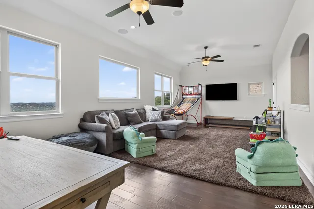 8035 VANITY HL San Antonio, TX 78256