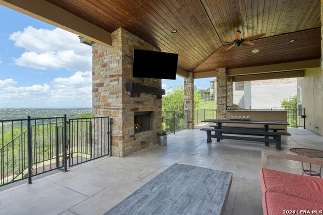 8035 VANITY HL San Antonio, TX 78256