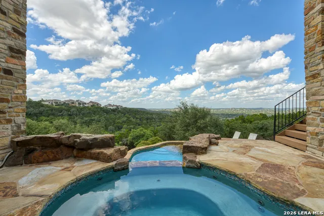 8035 VANITY HL San Antonio, TX 78256