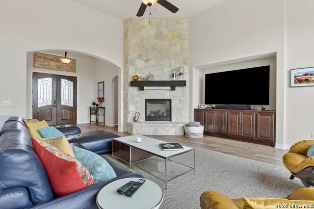8035 VANITY HL San Antonio, TX 78256