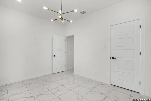 15242 Oak St Lytle, TX 78052