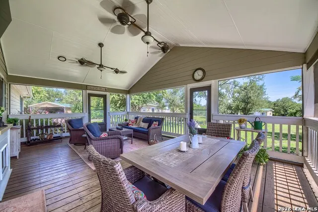 610 County Road 342 Hondo, TX 78861
