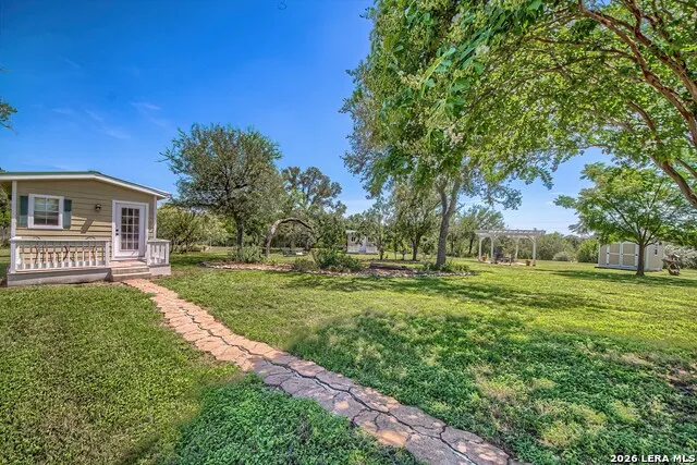 610 County Road 342 Hondo, TX 78861