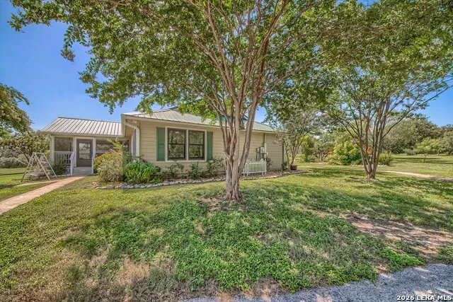 610 County Road 342 Hondo, TX 78861