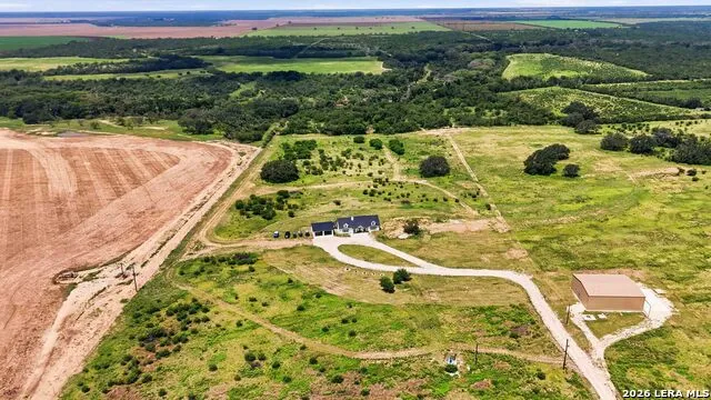 2194 S Ranch Rd 187 Sabinal, TX 78881