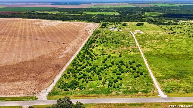2194 S Ranch Rd 187 Sabinal, TX 78881