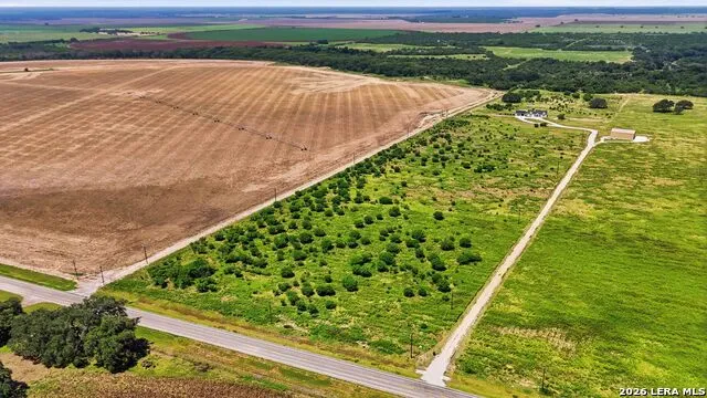 2194 S Ranch Rd 187 Sabinal, TX 78881