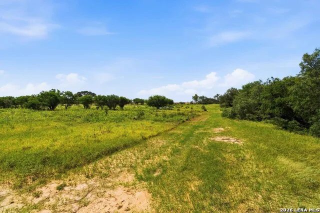 2194 S Ranch Rd 187 Sabinal, TX 78881