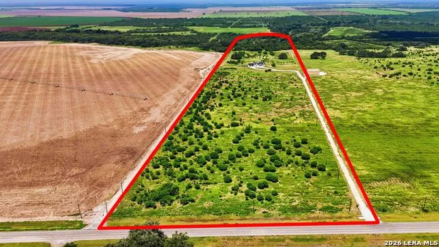 2194 S Ranch Rd 187 Sabinal, TX 78881