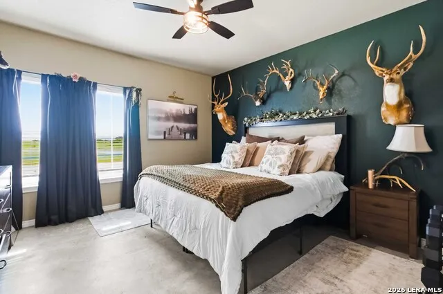 2194 S Ranch Rd 187 Sabinal, TX 78881