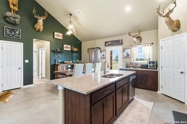 2194 S Ranch Rd 187 Sabinal, TX 78881