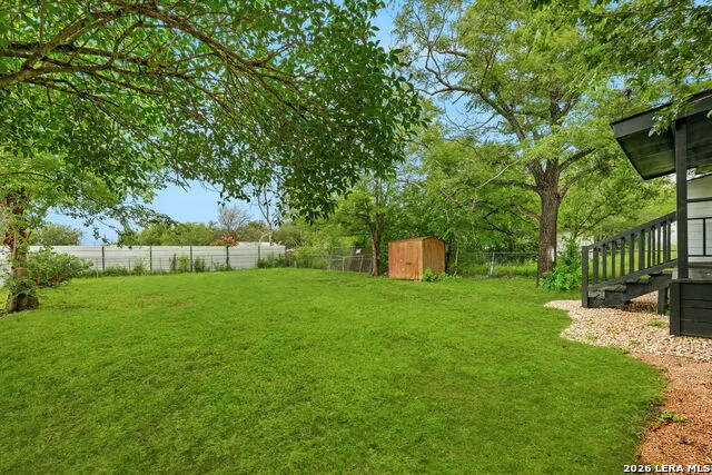 726 PRICE AVE San Antonio, TX 78211