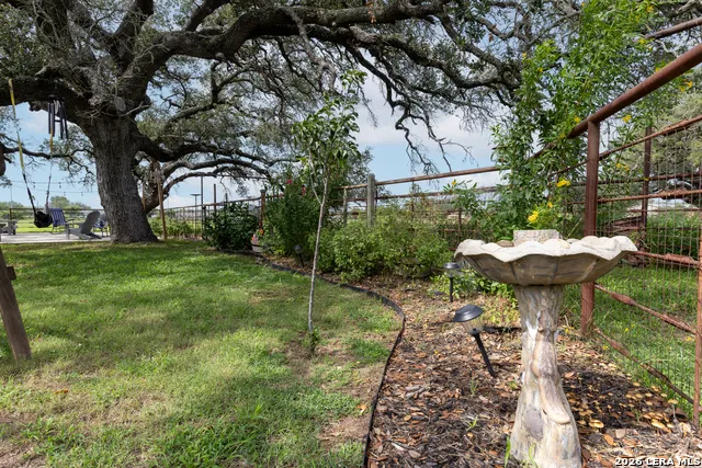 235 County Road 7712 Devine, TX 78016