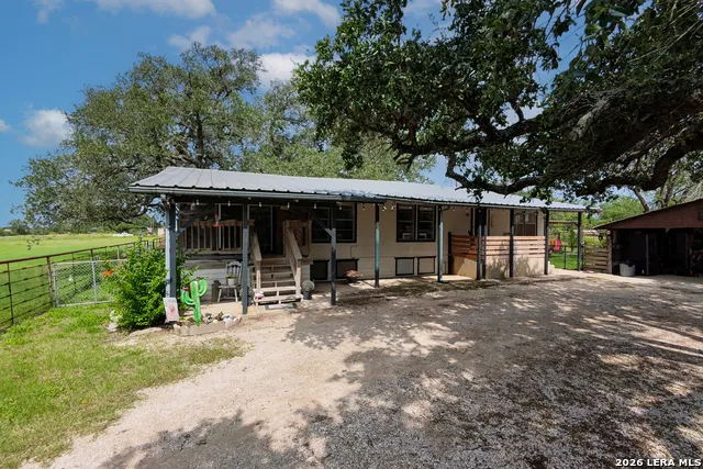 235 County Road 7712 Devine, TX 78016