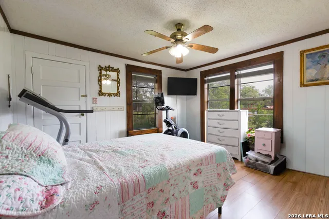 235 County Road 7712 Devine, TX 78016