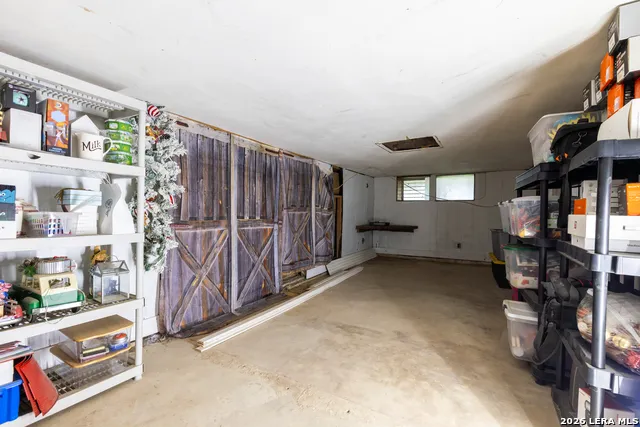 235 County Road 7712 Devine, TX 78016