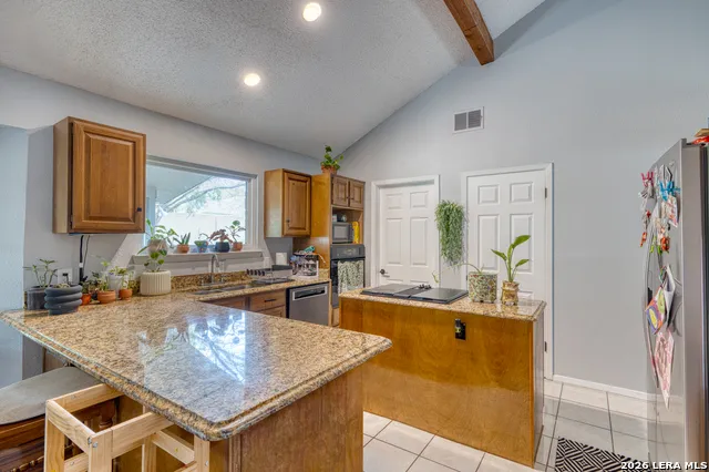 208 Echo Valley Del Rio, TX 78840