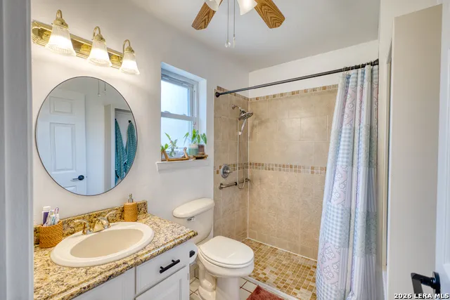 208 Echo Valley Del Rio, TX 78840