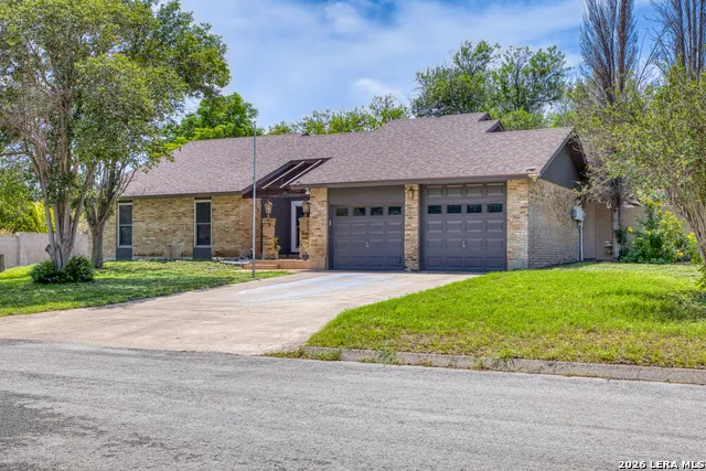 208 Echo Valley Del Rio, TX 78840