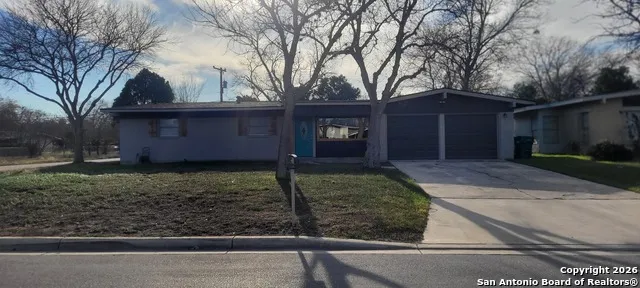 141 Trudy Lane Universal City, TX 78148