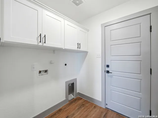 101 Jerry Gray Blanco, TX 78606