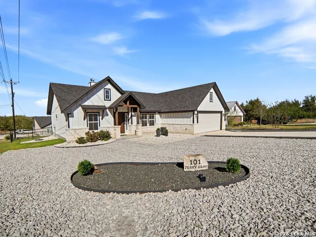 101 Jerry Gray Blanco, TX 78606