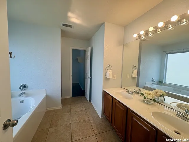 15810 COTTON TAIL LN San Antonio, TX 78255