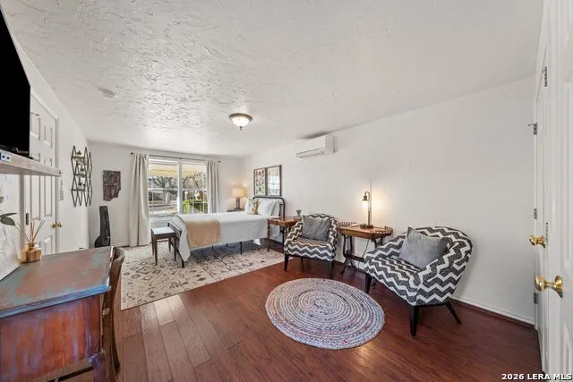 110 Beverly Drive Fredericksburg, TX 78624
