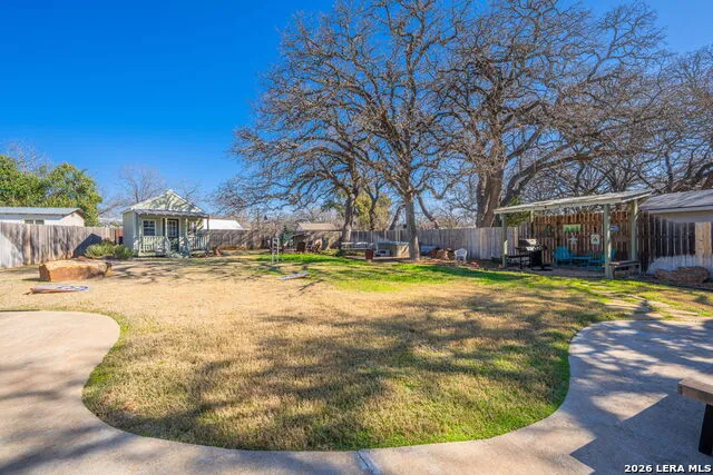 110 Beverly Drive Fredericksburg, TX 78624