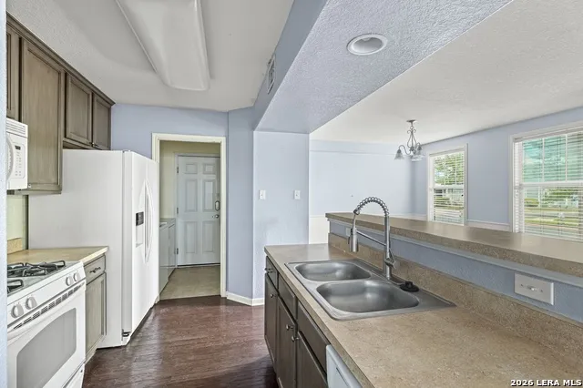 202 Trestle Tree San Marcos, TX 78666