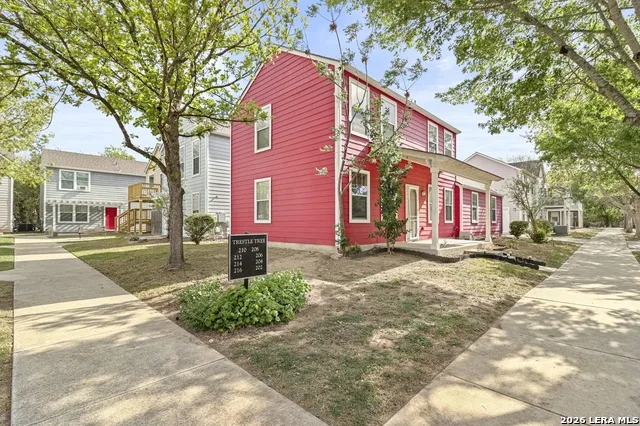 202 Trestle Tree San Marcos, TX 78666