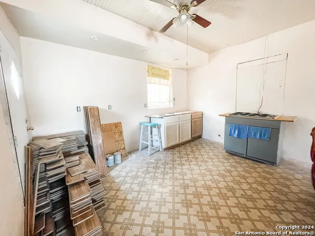 312 James St Brackettville, TX 78832