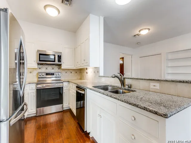 11111 Whisper Meadow San Antonio, TX 78230