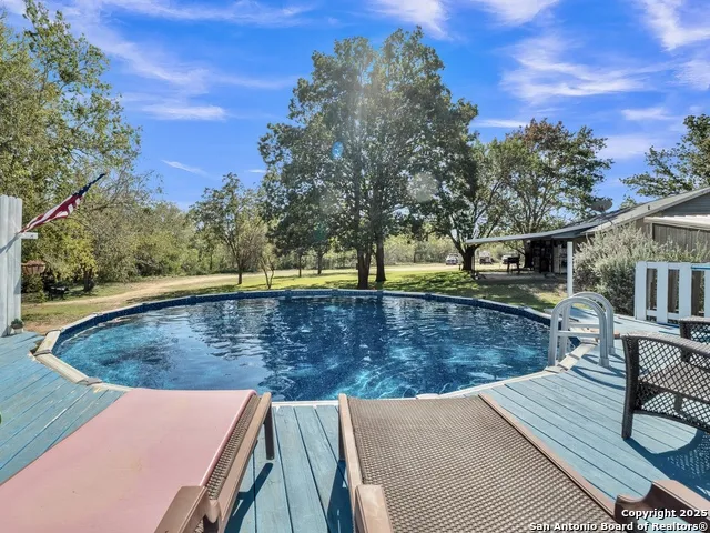 470 Rutledge Poteet, TX 78065