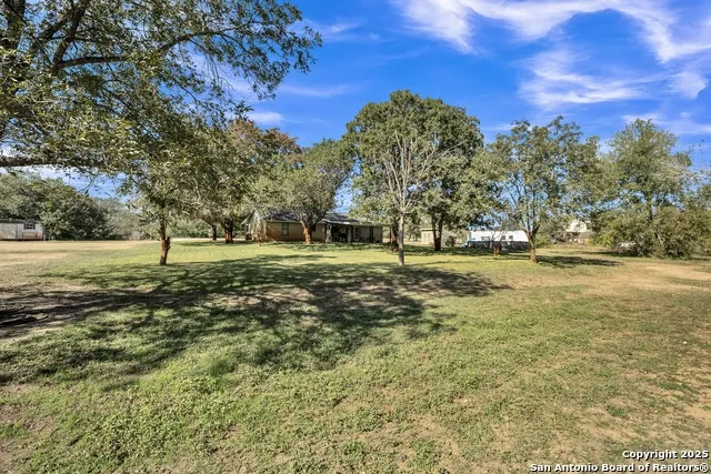 470 Rutledge Poteet, TX 78065