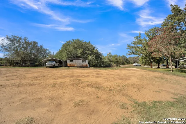 470 Rutledge Poteet, TX 78065